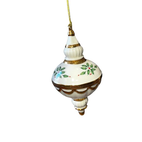 Lenox Retired 2013 Annual Holiday Spire christmas Ornament Holly Berries Ivory - Picture 3 of 6